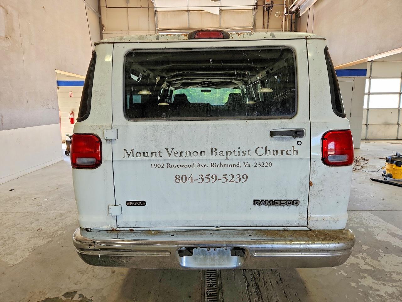 1999 Dodge B series VIN 2B6KB31Z6XK524395 photo 6