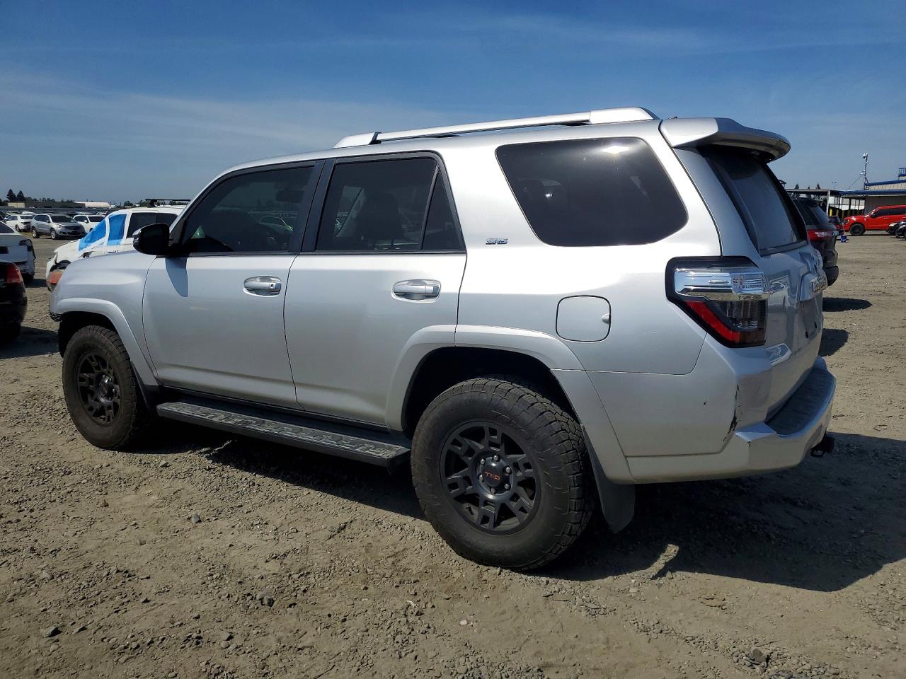 2014 Toyota 4runner VIN JTEBU5JR1E5186547 photo 2