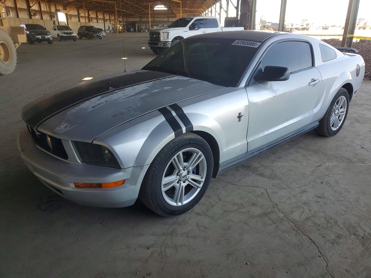 2006 Ford Mustang VIN 1ZVFT80N265236797 photo 1