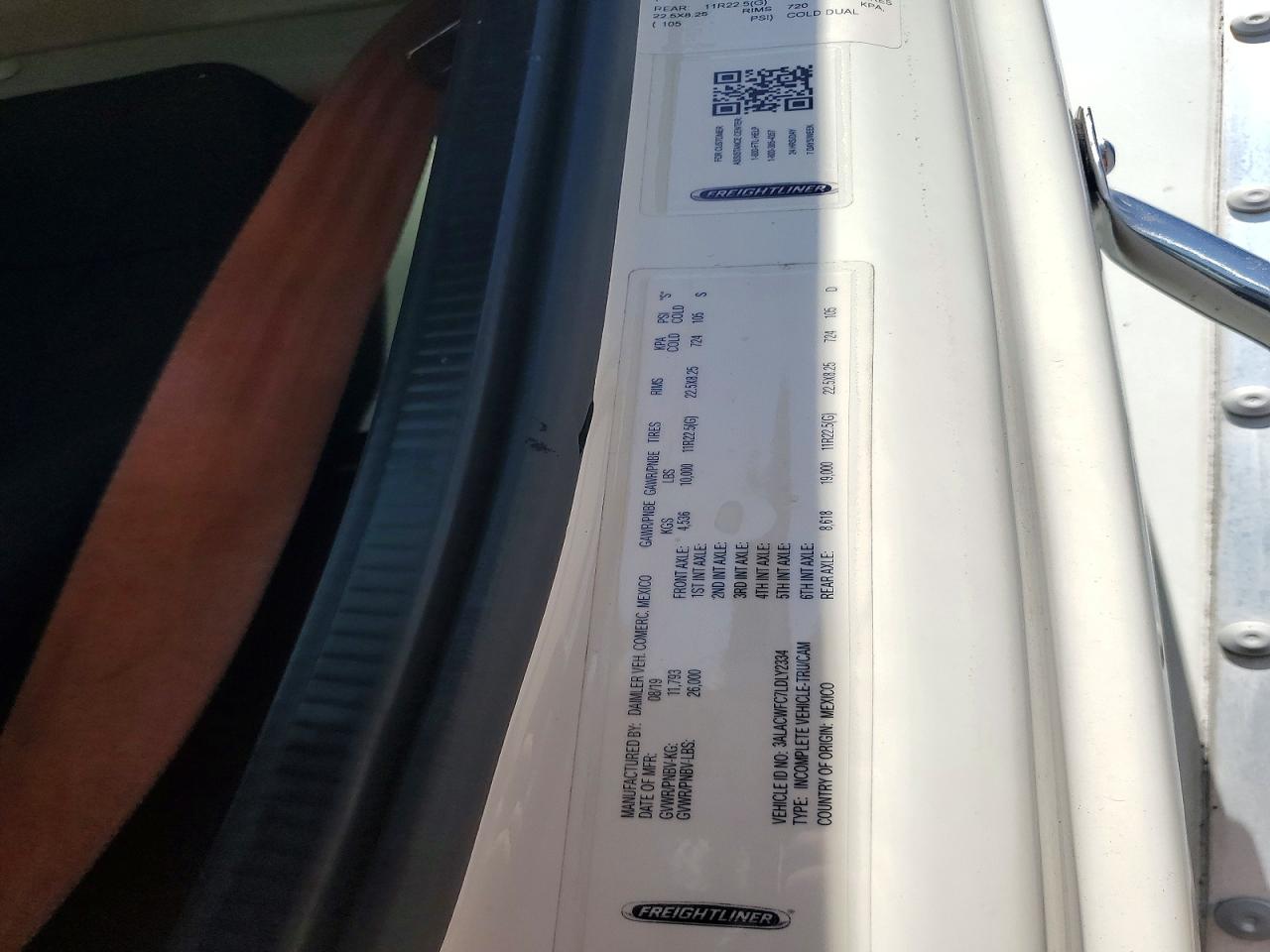 2020 FREIGHTLINER All other VIN 3ALACWFC7LDLY2334 photo 10