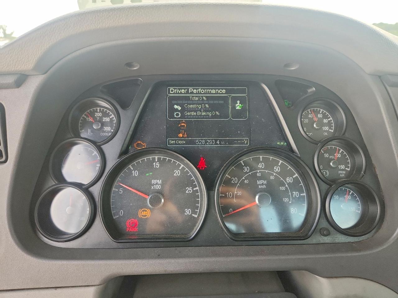 2016 PETERBILT All other VIN 1XPBDP9X5GD343992 photo 8