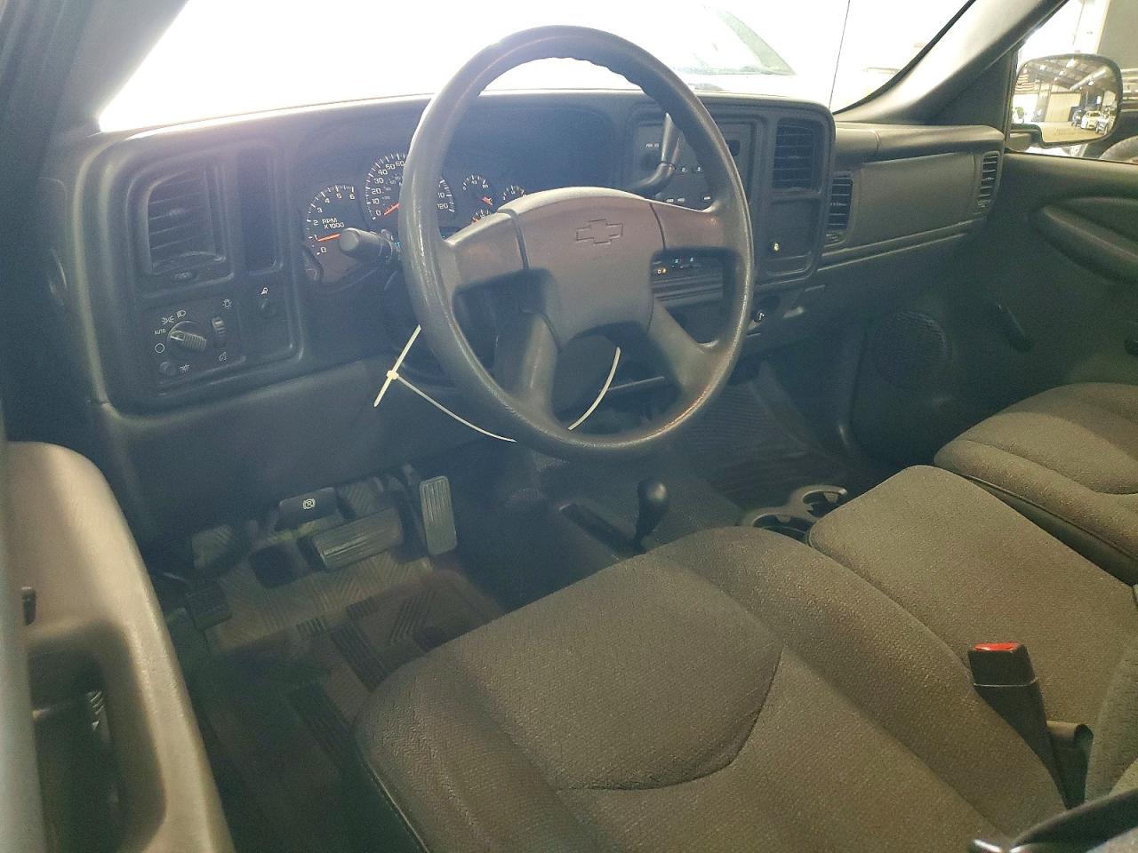 2005 Chevrolet Silverado VIN 1GCEK14V15Z234274 photo 8