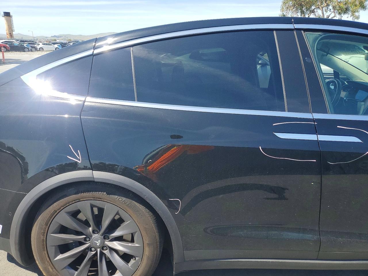 2019 Tesla Model x VIN 5YJXCBE23KF160549 photo 11
