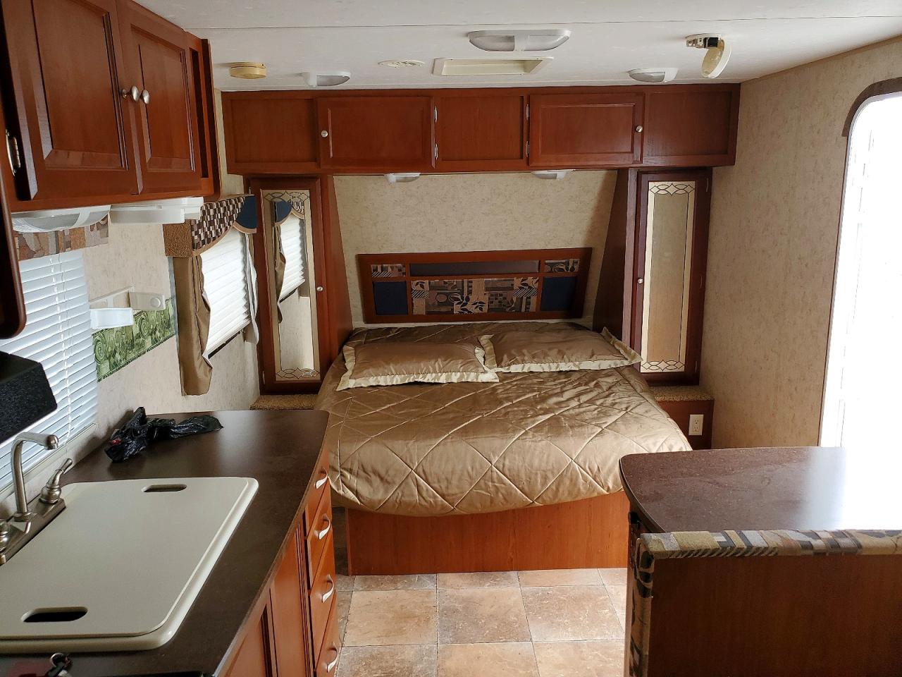 2011 DUTCHMEN All models VIN 47CTS5L21BK127458 photo 5