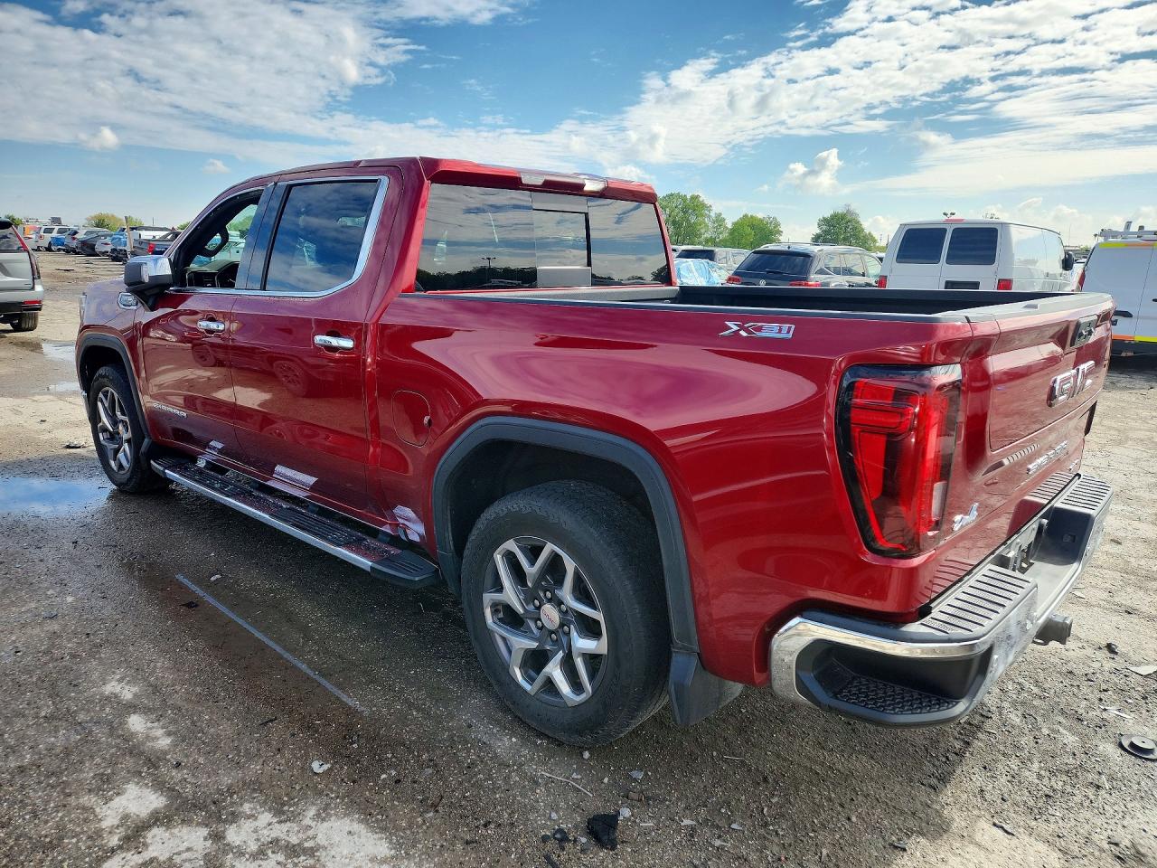 2022 GMC SIERRA VIN 3GTUUDED4NG584172 photo 2