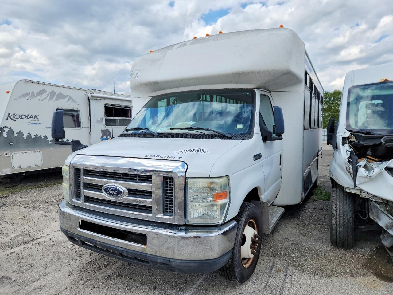 2010 Ford Econoline VIN 1FDFE4FP9ADA40171 photo 2