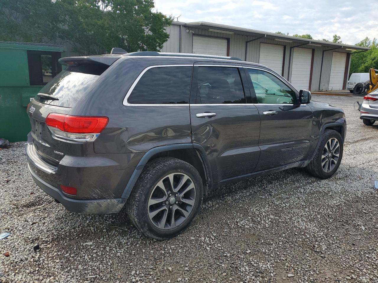 2018 Cherokee VIN 1C4RJEBG3JC109676 photo 3