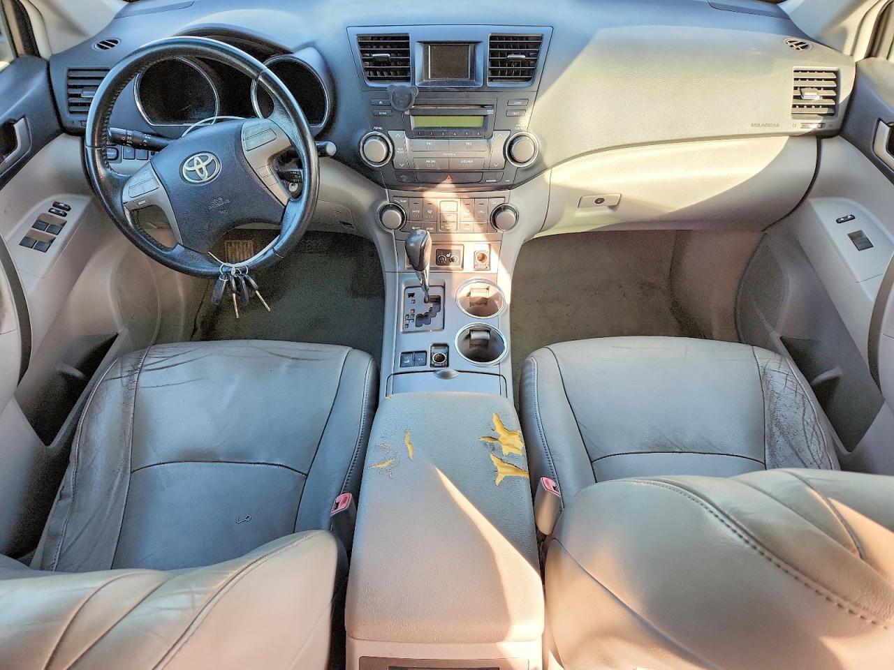 2010 Toyota Highlander VIN 5TDJK3EH7AS023420 photo 8