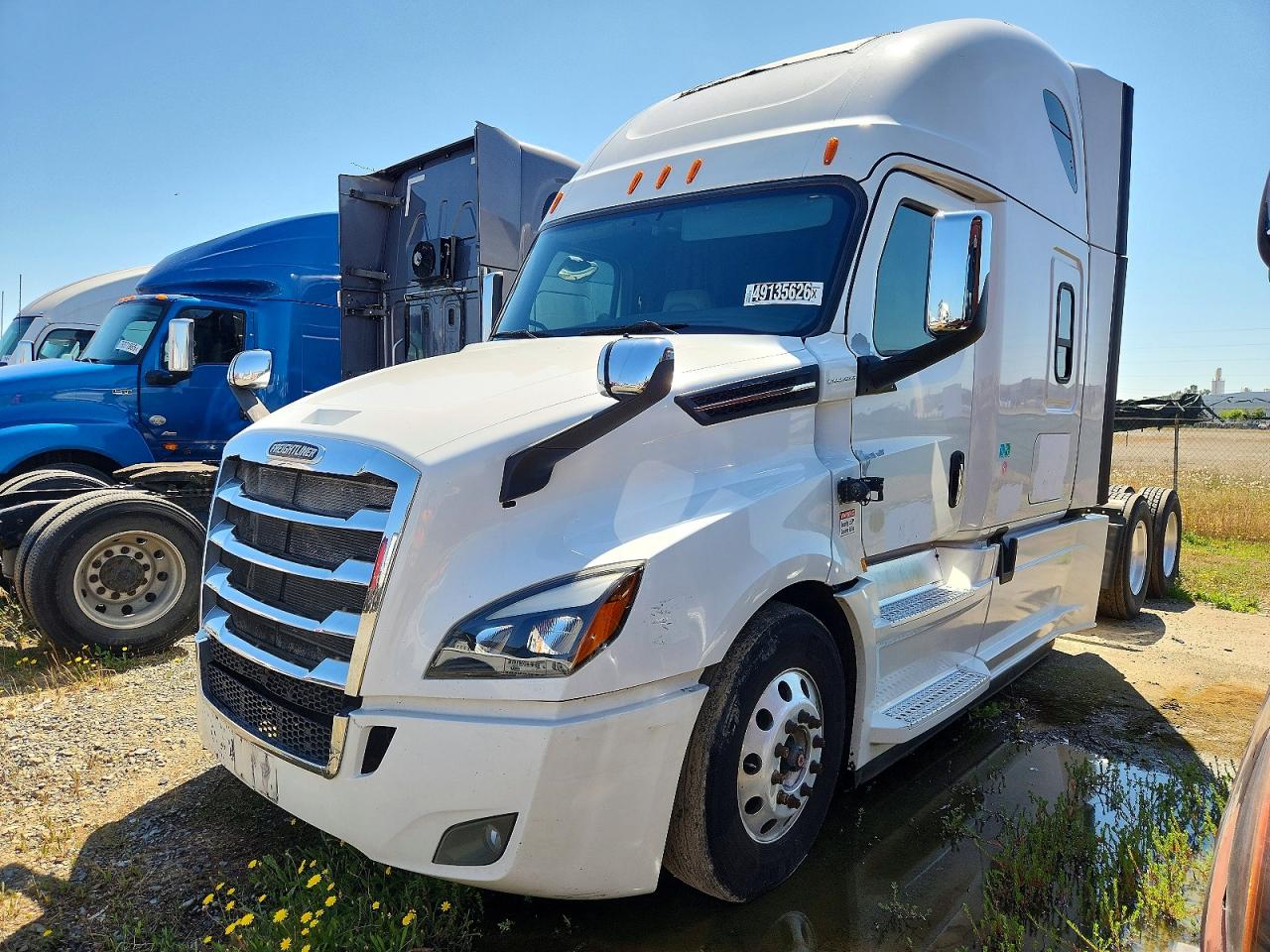 2019 FREIGHTLINER All other VIN 3AKJHHDR0KSKD5481 photo 2