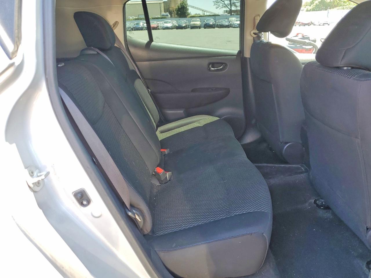 2015 Nissan Leaf VIN 1N4AZ0CP3FC309588 photo 10