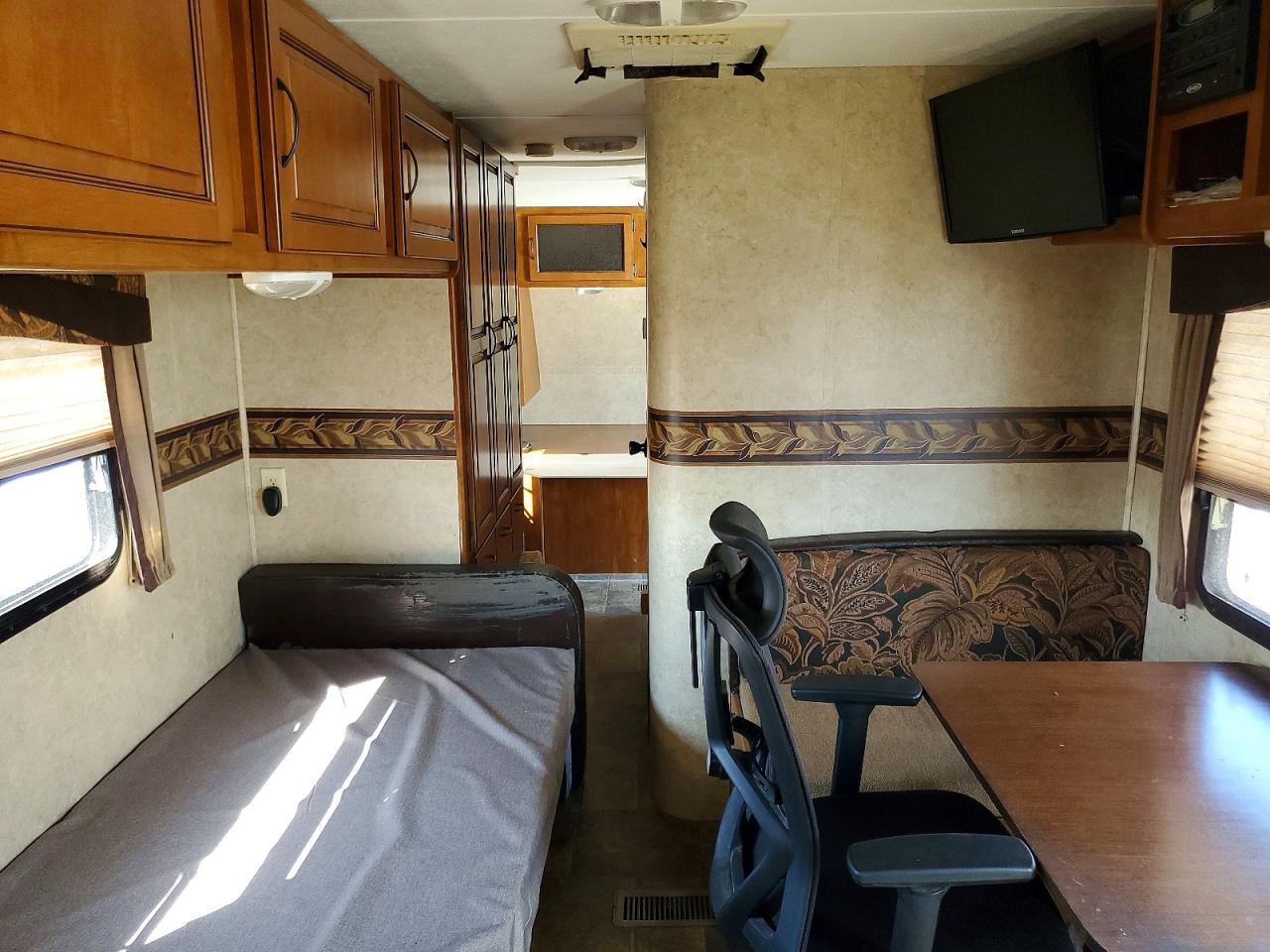 2013 KEYSTONE Bullet VIN 4YDT24825DD420224 photo 5