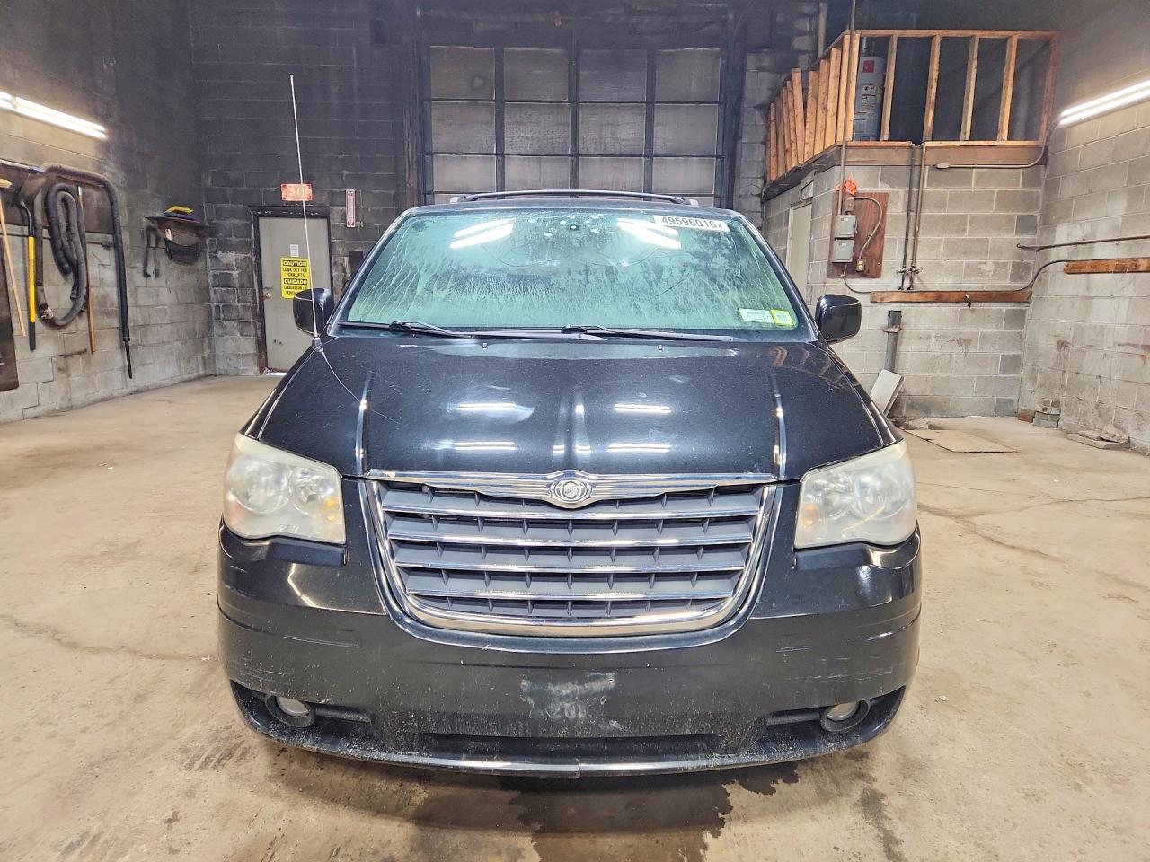 2010 CHRYSLER Minivan VIN 2A4RR5D13AR432208 photo 5