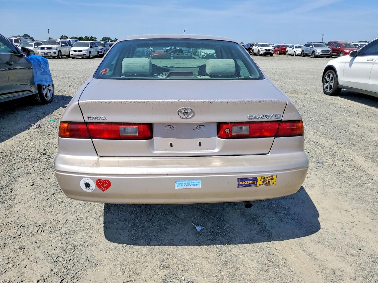 1997 Toyota Camry VIN 4T1BG22K3VU792672 photo 6