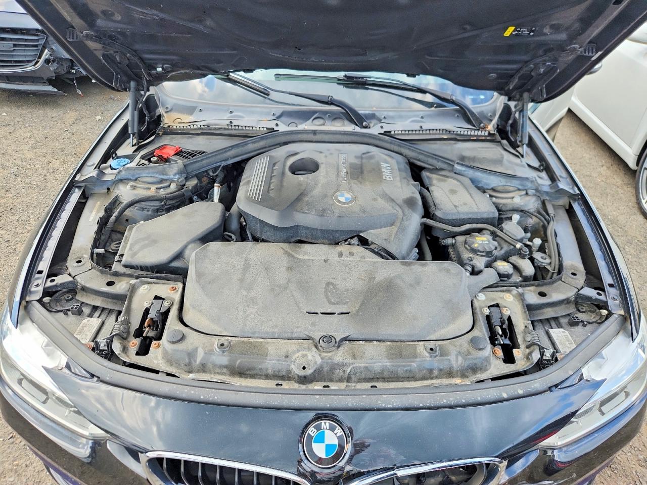 2018 BMW 3 series VIN WBA8D9C55JEB35286 photo 11