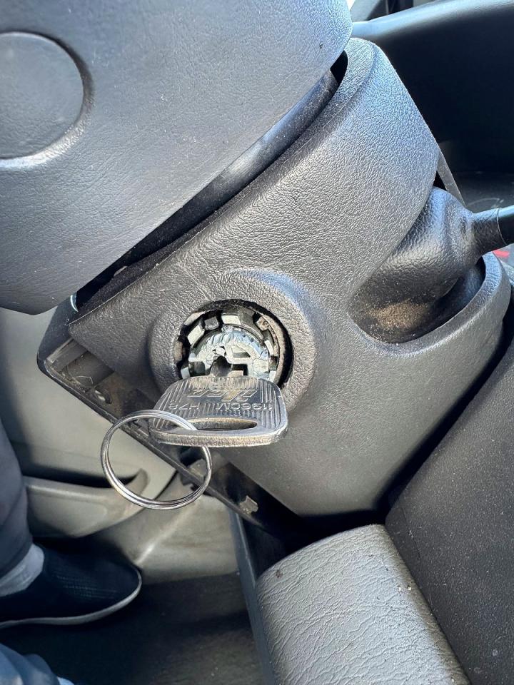 2004 Ford F250 VIN 1FTNW21P34EA49116 photo 11