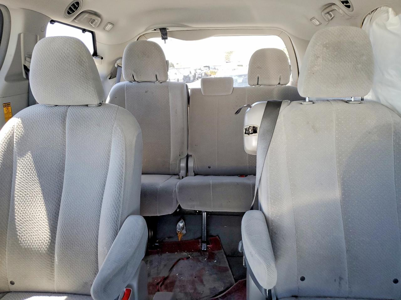 2014 Toyota Sienna VIN 5TDKK3DC4ES484459 photo 10