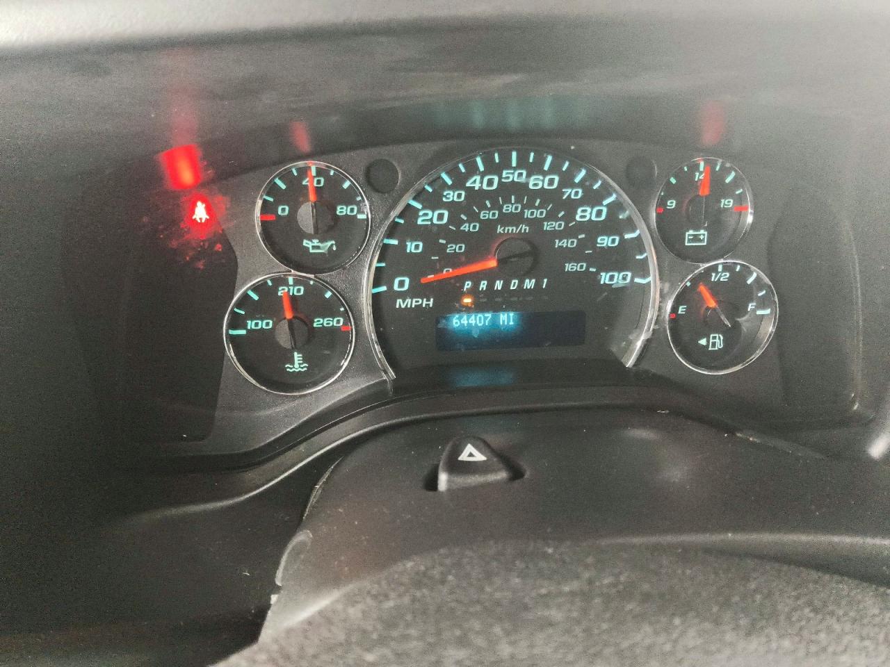 2011 CHEV Express VIN 1GCWGFCB6B1130139 photo 9