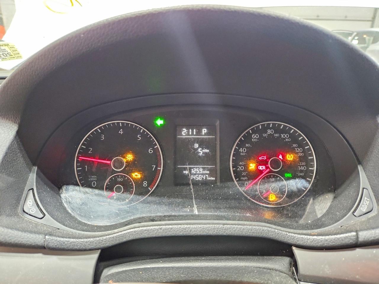 2013 Volkswagen Passat s VIN 1VWAP7A35DC007867 photo 9