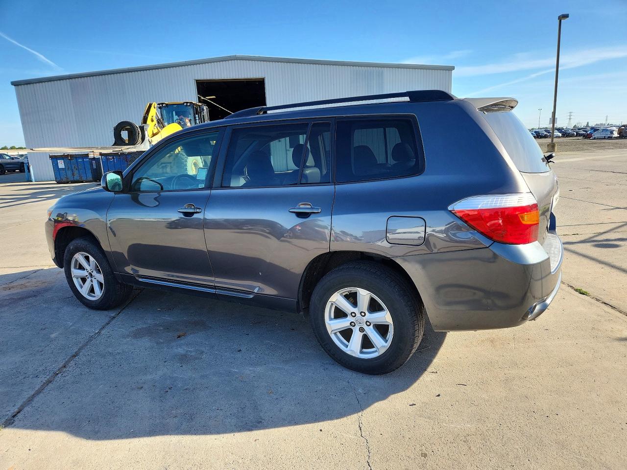 2010 Toyota Highlander VIN 5TDJK3EH7AS023420 photo 2