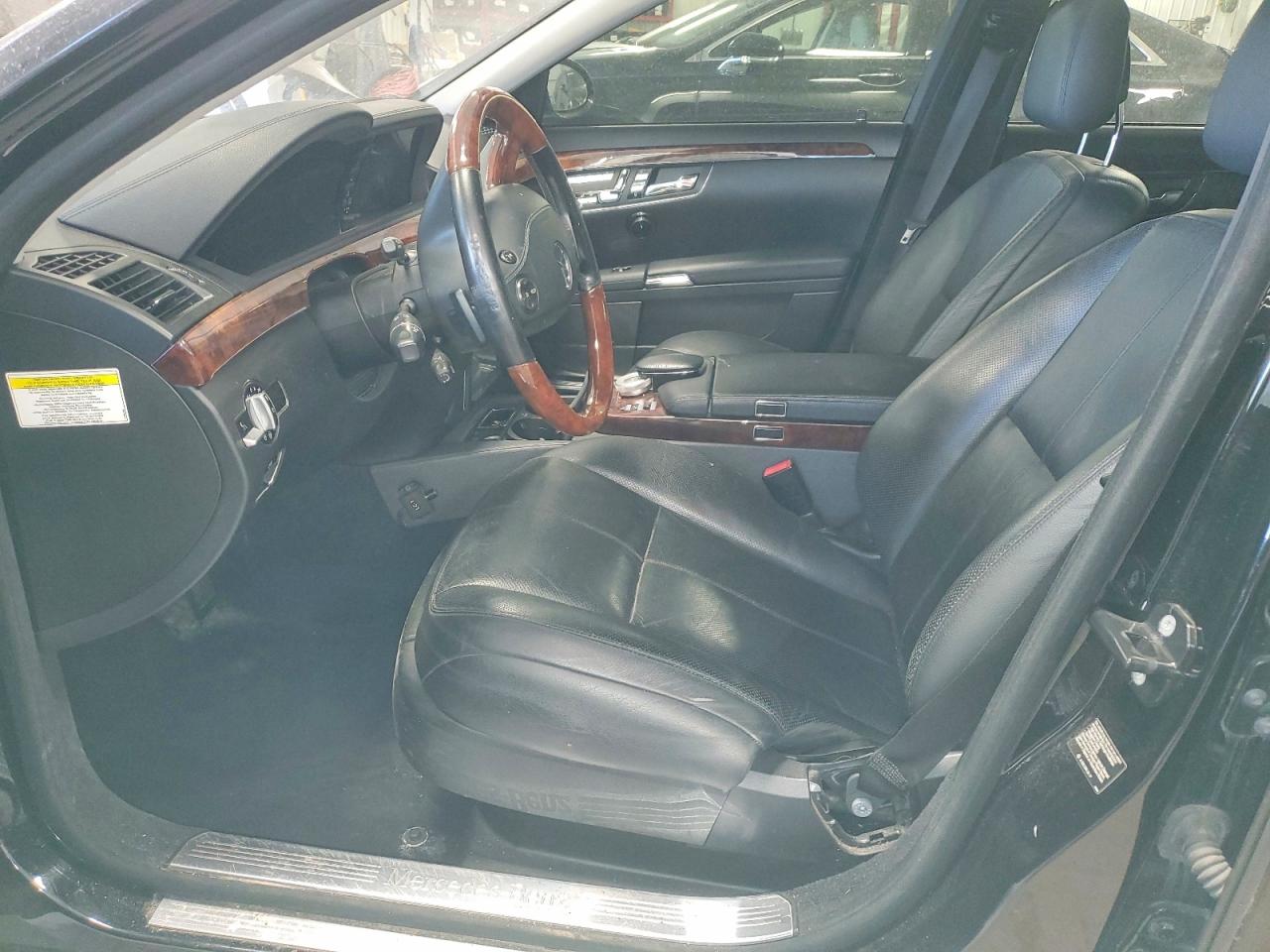 2009 Mercedes-Benz S class VIN WDDNG86X59A252697 photo 7