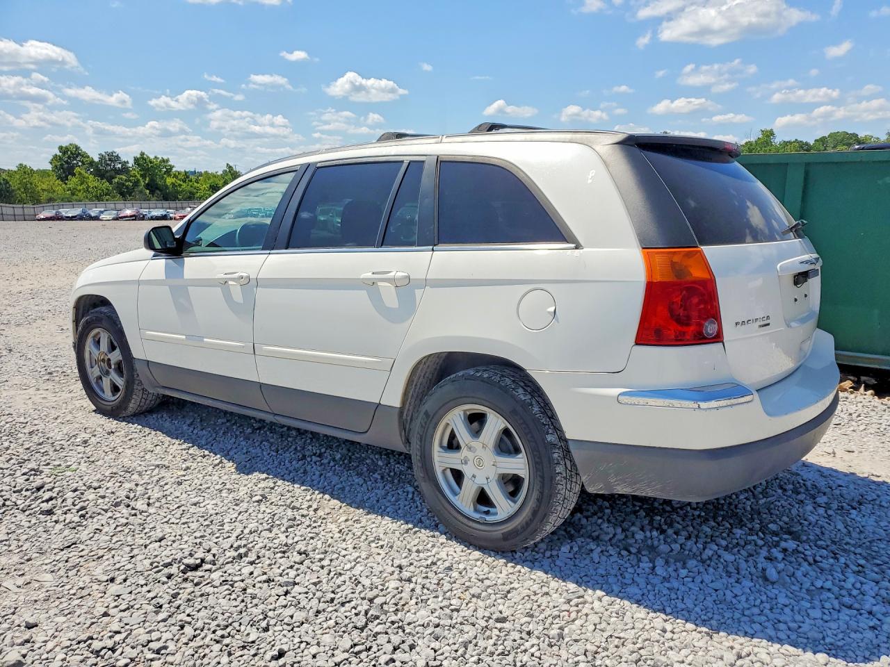 2005 CHRYSLER Pacifica VIN 2C4GM68455R274482 photo 2