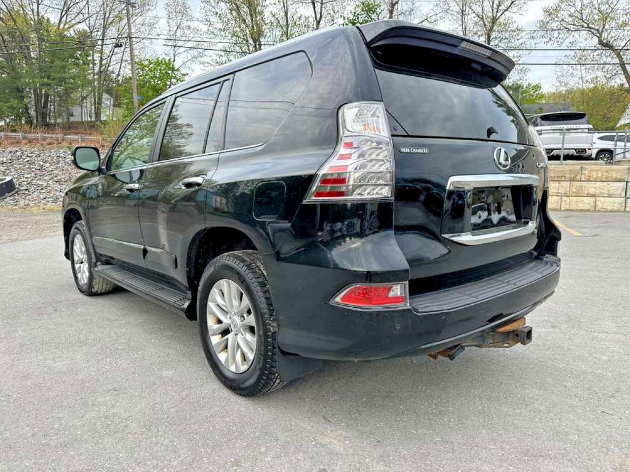 2017 Lexus Gx VIN JTJBM7FX3H5156183 photo 2