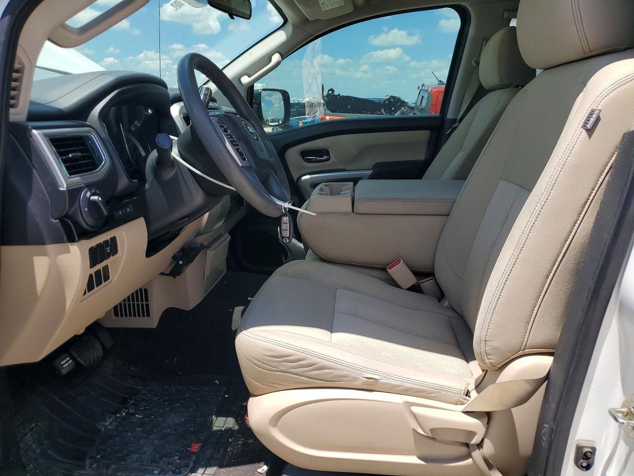 2017 Nissan TITAN VIN 1N6AA1EK3HN533165 photo 7