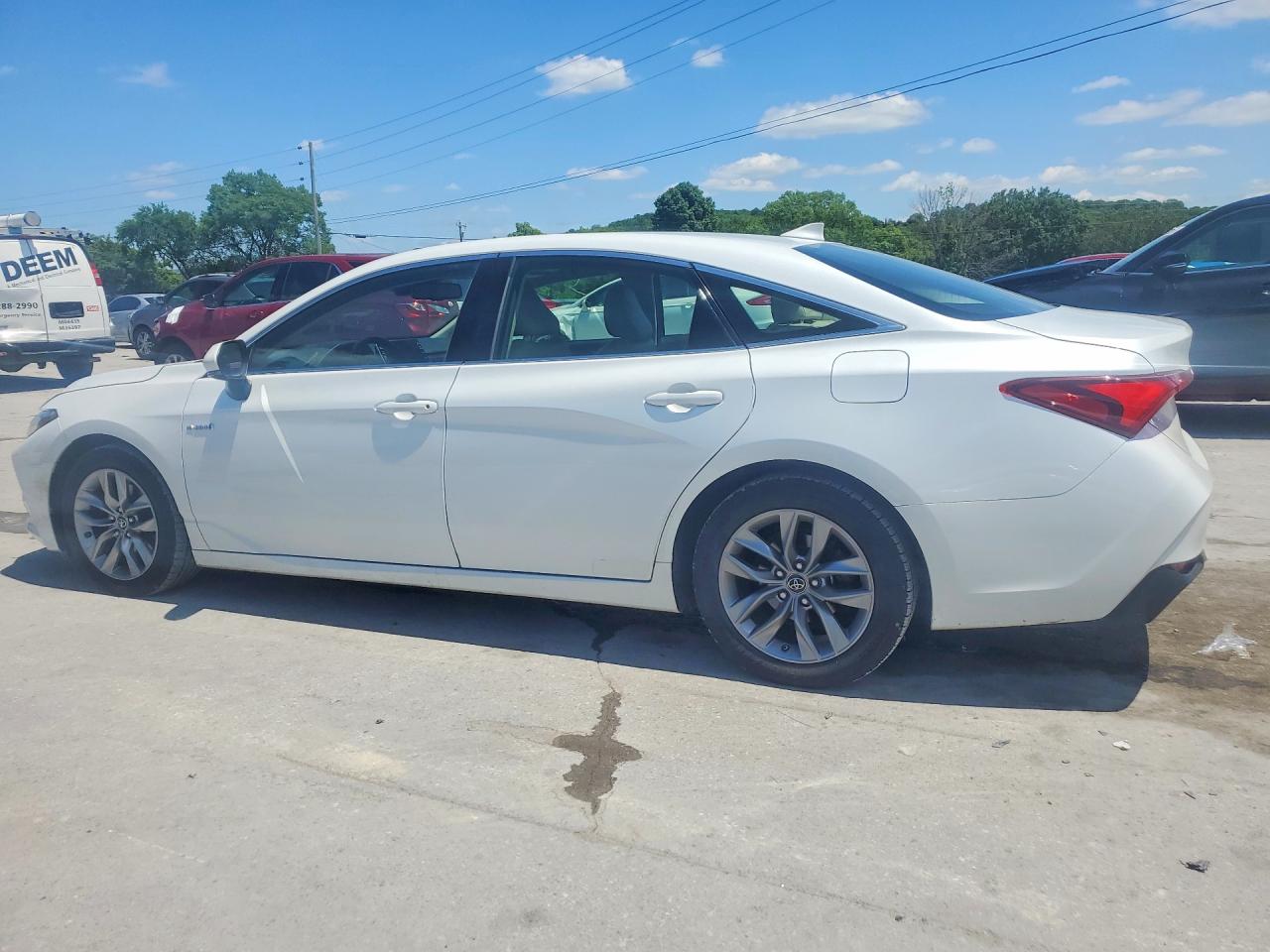 2019 Toyota Avalon VIN 4T1B21FB4KU011589 photo 2