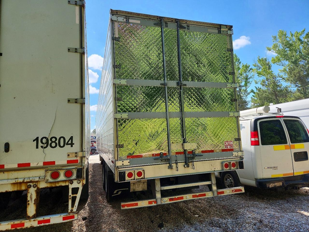 2016 UTILITY All models VIN 1UYVS2531GU615403 photo 3
