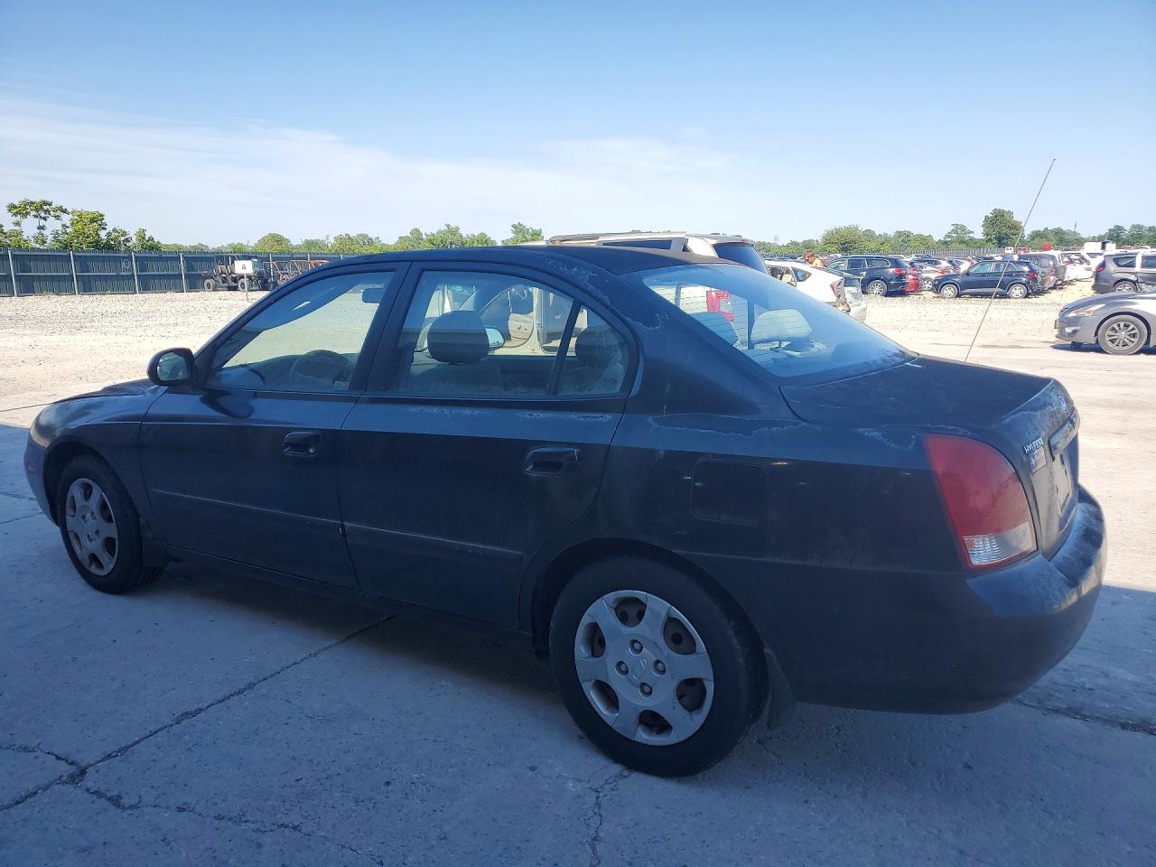 2002 Hyundai Elantra VIN KMHDN45D32U301746 photo 2