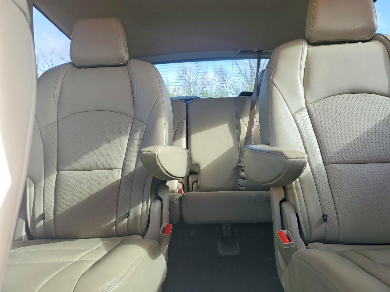 2018 Buick Enclave VIN 5GAEVAKWXJJ180650 photo 10