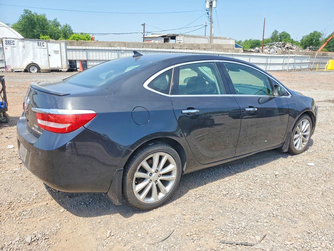 2014 Buick Verano VIN 1G4PS5SK8E4142905 photo 3