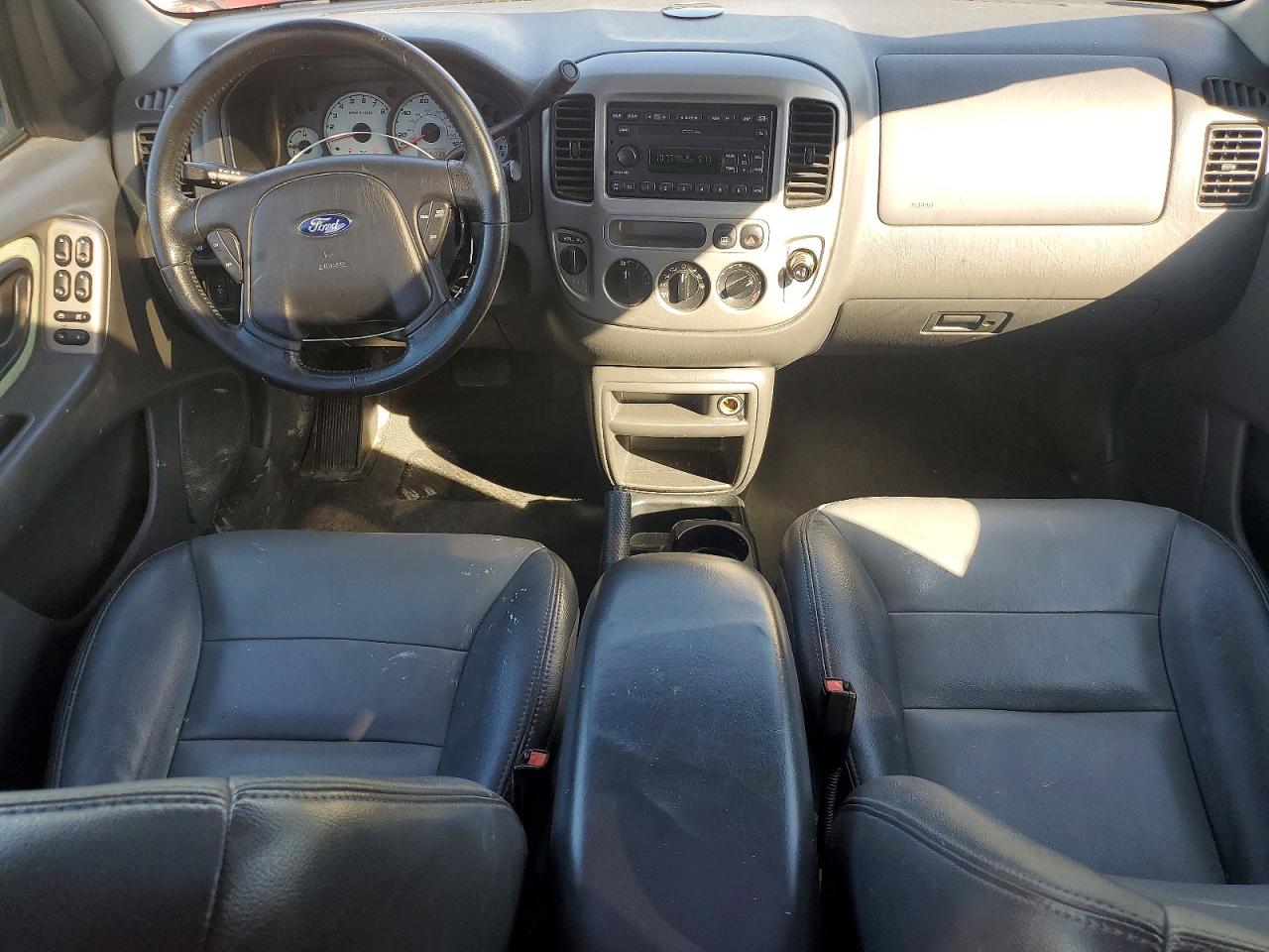 2003 FORD Escape VIN 1FMCU93103KC97561 photo 8