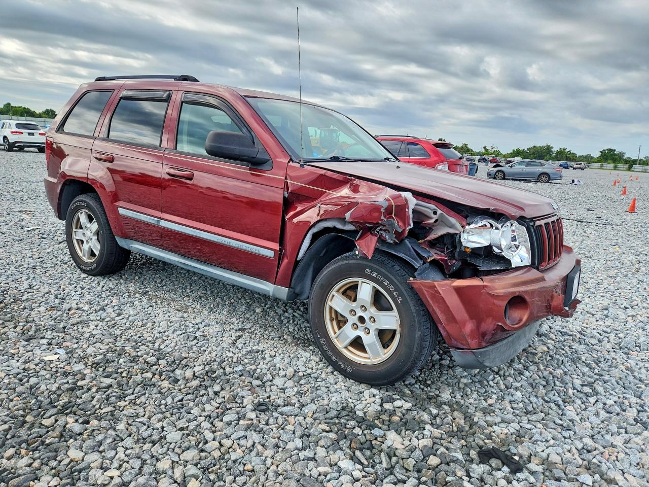2007 Jeep Cherokee VIN 1J8GS48K37C504758 photo 4