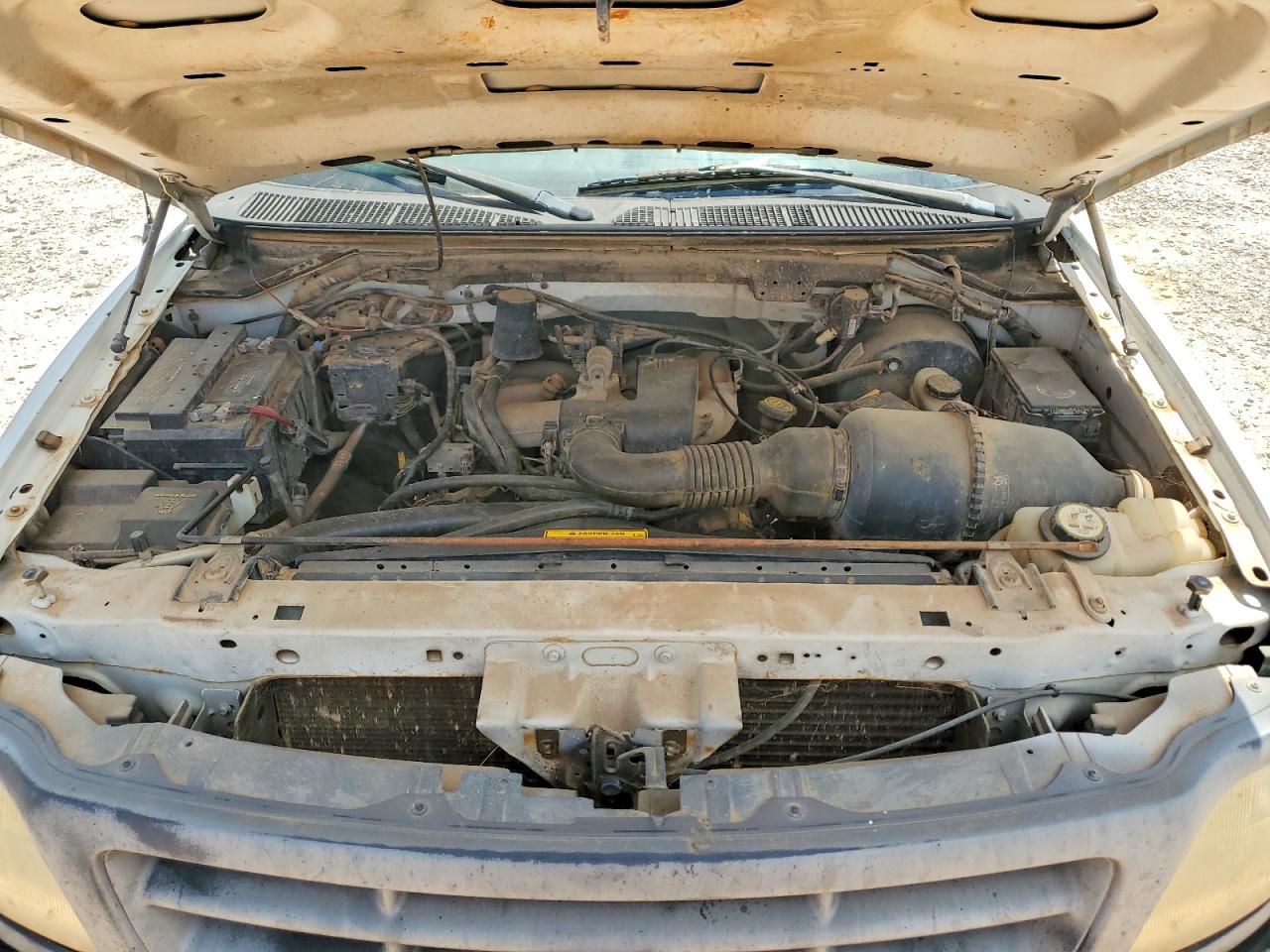 2000 Ford F150 VIN 1FTZF1723YNB76381 photo 11