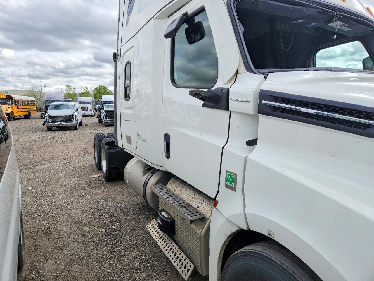 2022 FREIGHTLINER All other VIN 3AKJHHDR6NSNG9521 photo 9