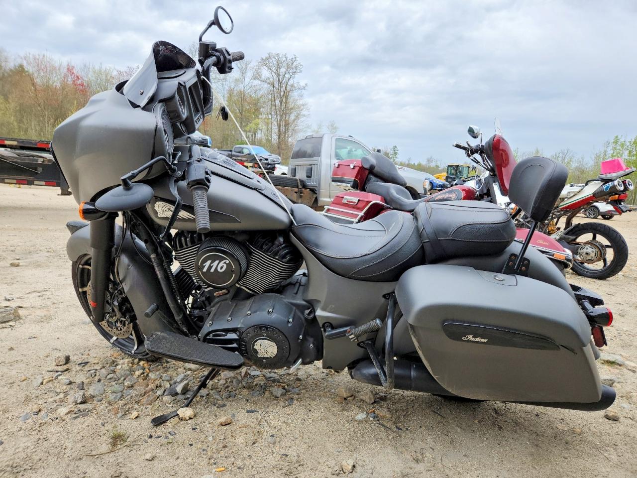 2020 INDIAN Motorcycle VIN 56KTCDBBXL3385008 photo 3