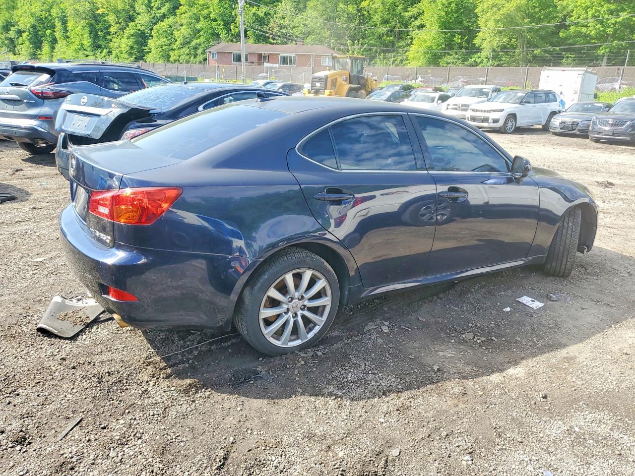 2008 Lexus Is VIN JTHCK262882026646 photo 3