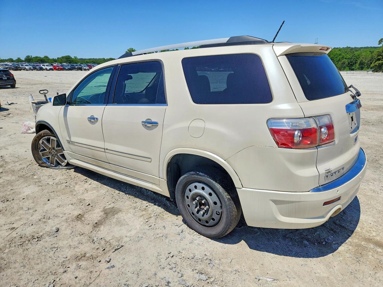 2011 GMC Acadia den VIN 1GKKRTED2BJ257027 photo 2