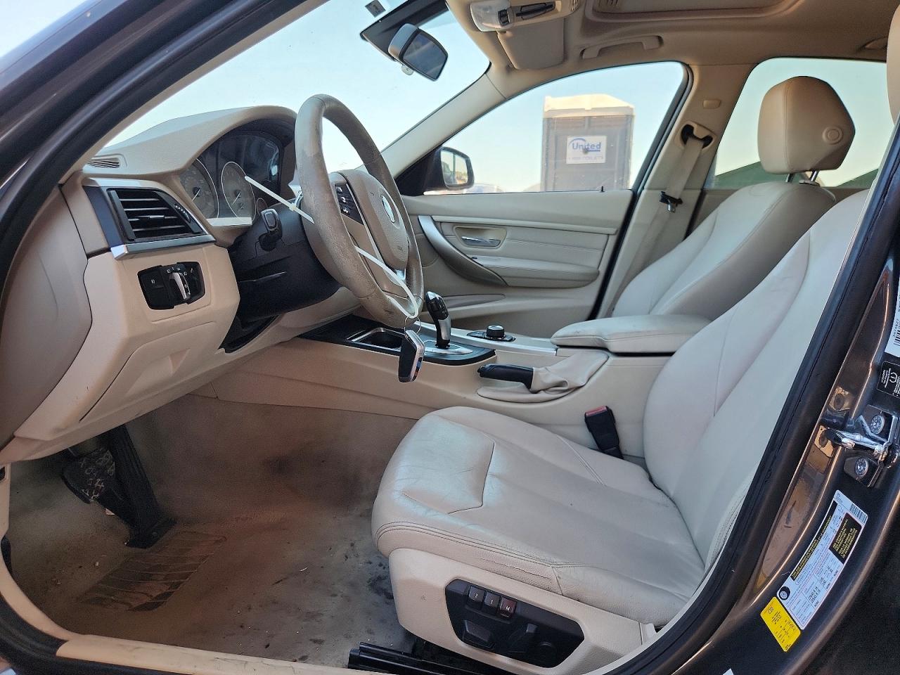 2012 BMW 3 series VIN WBA3C1C54CF431733 photo 7