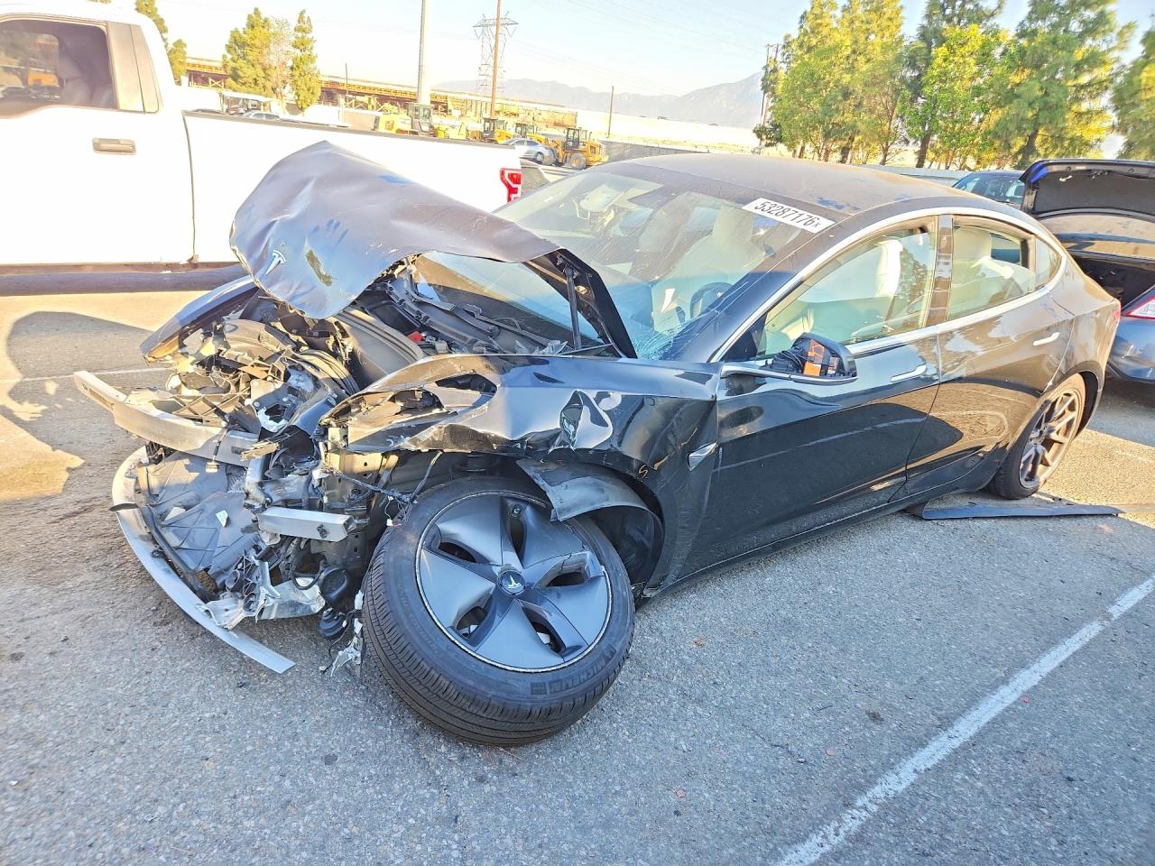 2019 Model 3 VIN 5YJ3E1EB8KF391577 photo 1