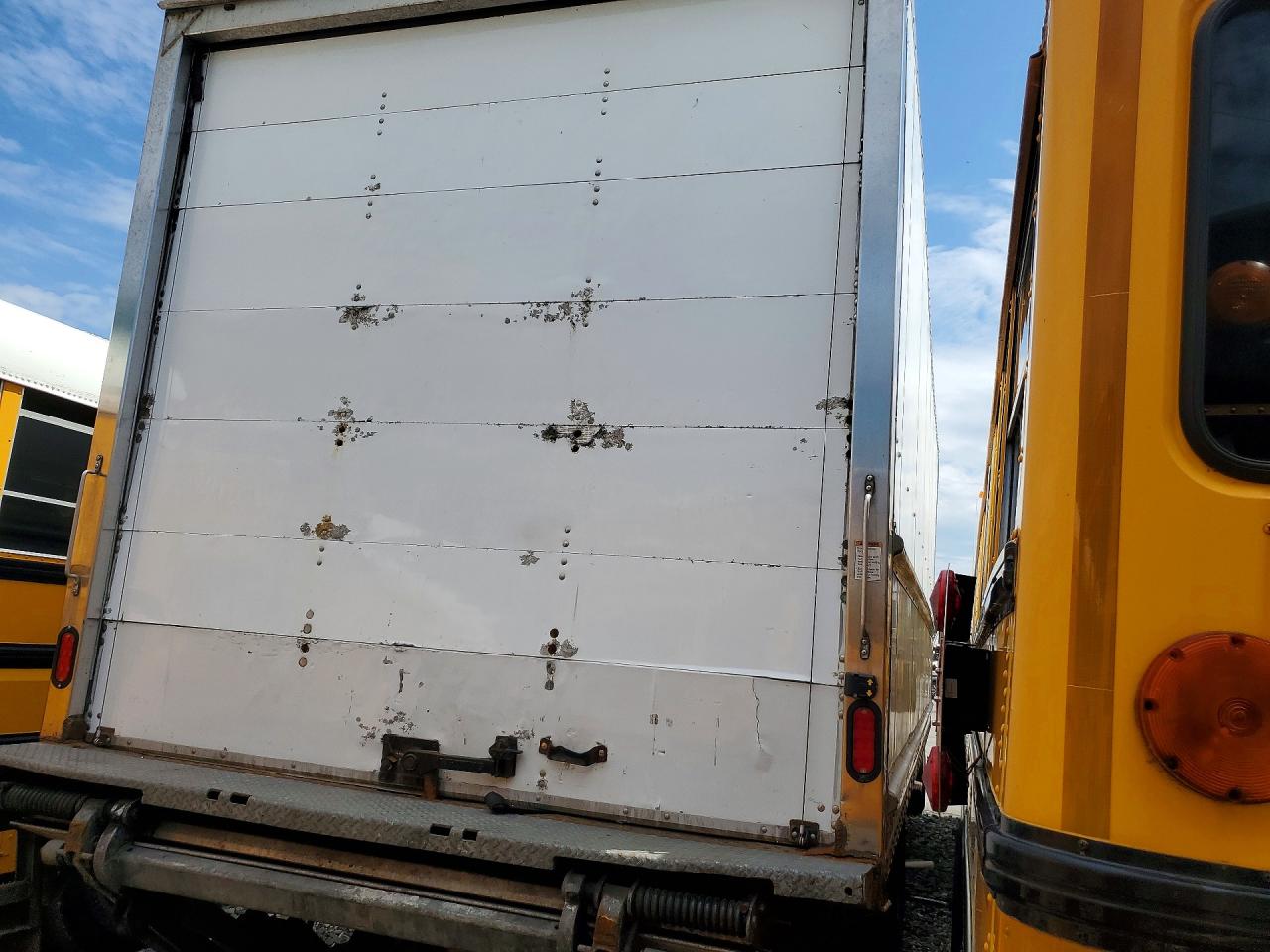 2019 FREIGHTLINER All other VIN 3ALACWFC4KDKH6711 photo 3