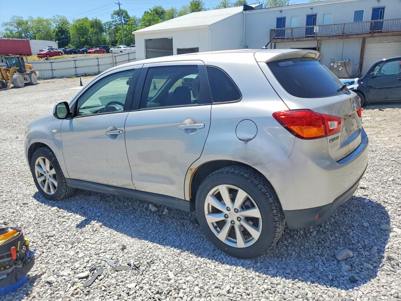 2013 Mitsubishi Outlander VIN 4A4AR3AU8DE002027 photo 2