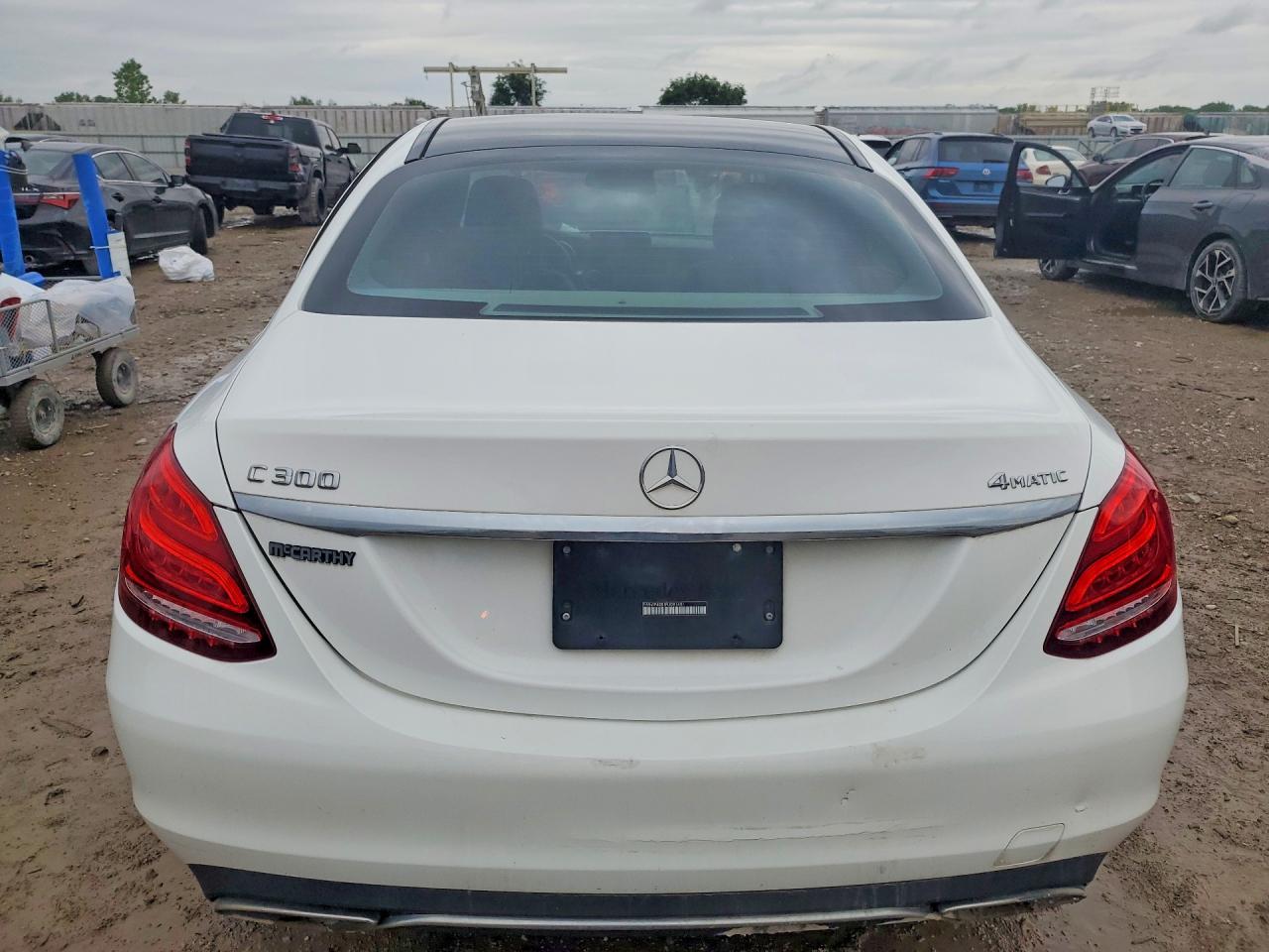 2015 Mercedes-Benz C class VIN 55SWF4KB1FU081484 photo 6