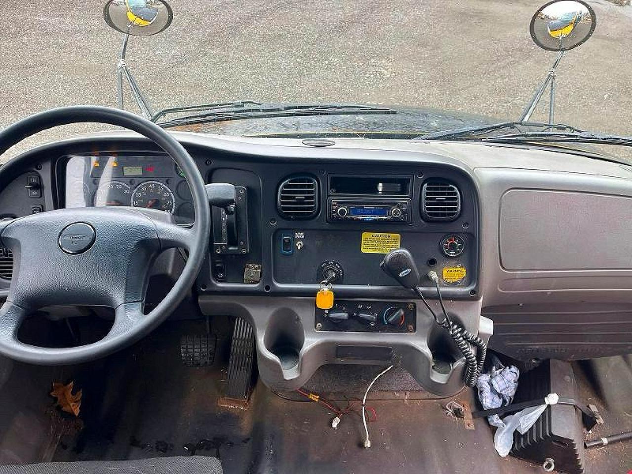 2015 FREIGHTLINER All other VIN 4UZABRDU2FCFW9647 photo 9