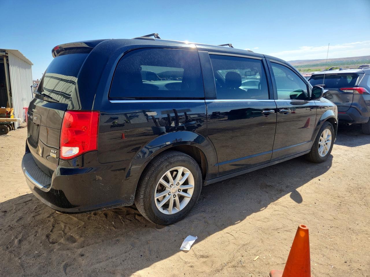 2019 Dodge Caravan VIN 2C4RDGCGXKR562882 photo 3