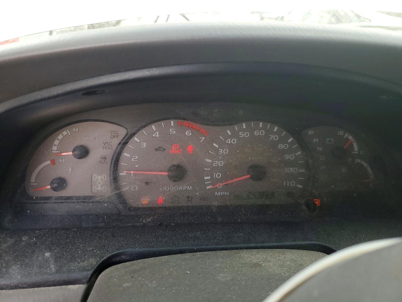 2003 Toyota Sequoia VIN 5TDBT44A73S196692 photo 9