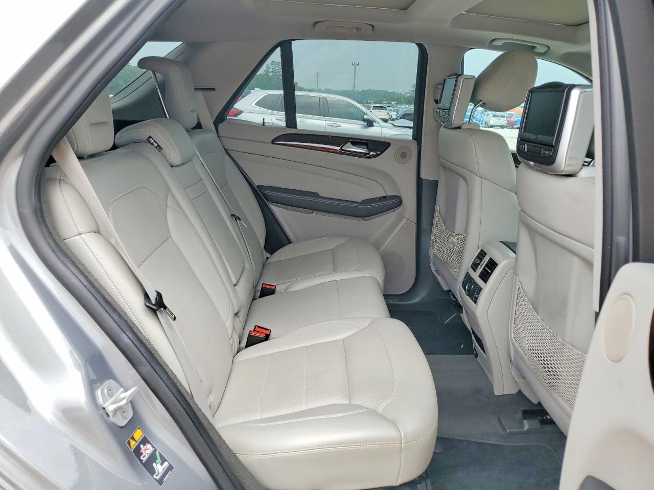 2014 Mercedes-Benz M-class VIN 4JGDA5JB8EA395702 photo 11