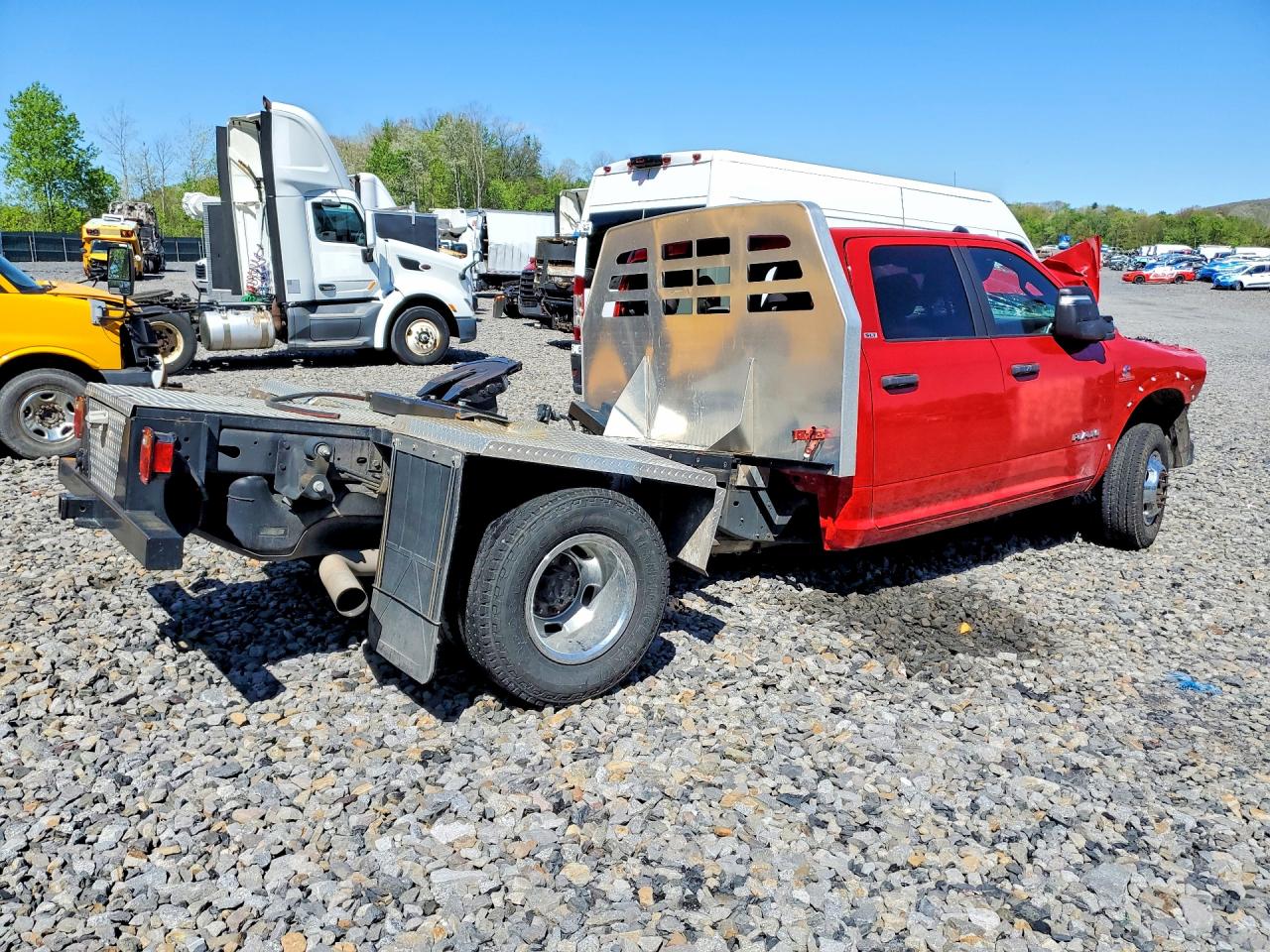 2023 Ram 3500 VIN 3C7WRTCL0PG500532 photo 3