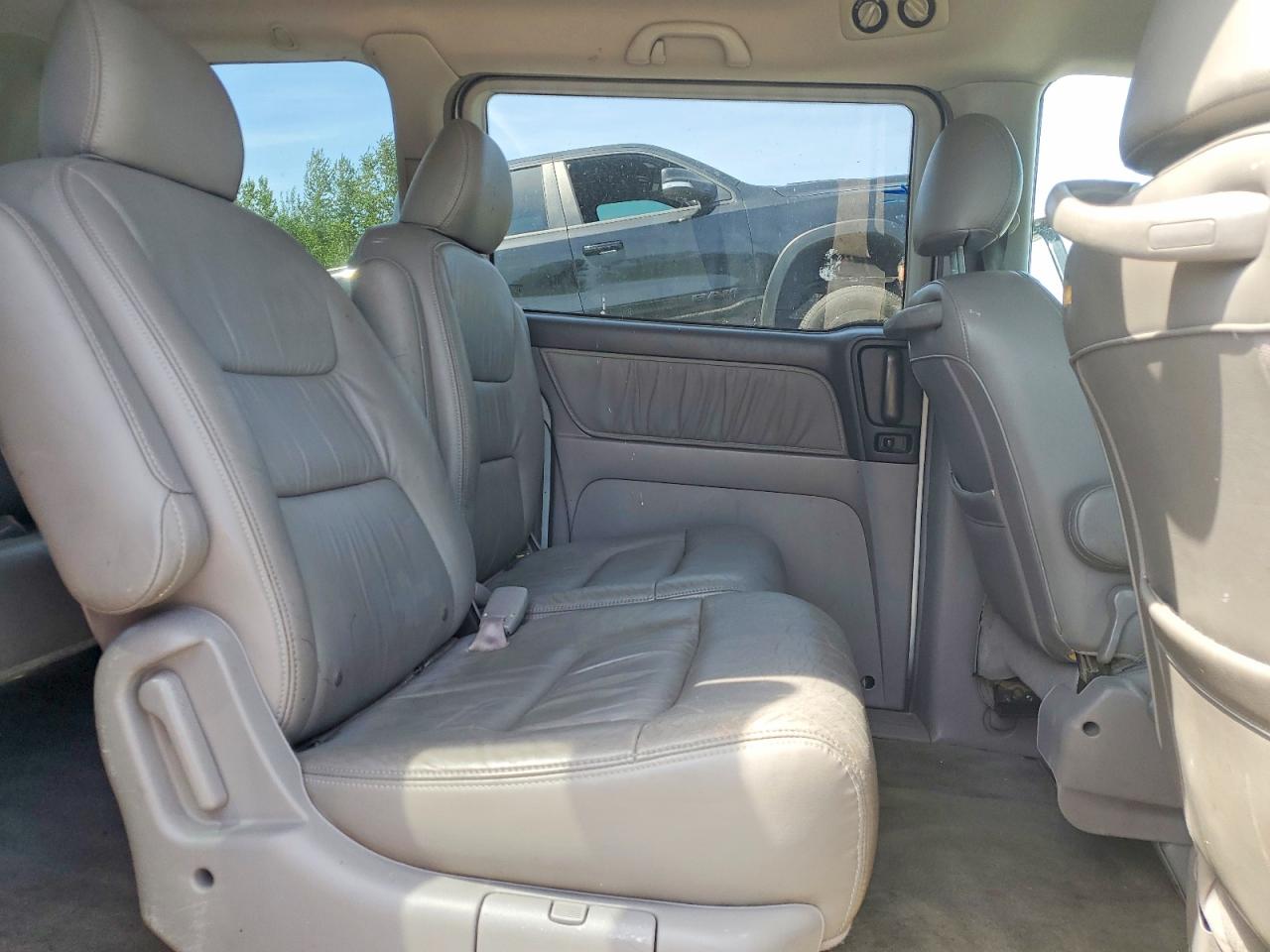 2004 Honda Odyssey VIN 5FNRL18994B002618 photo 11